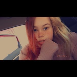 Meet your Posher, Alyx